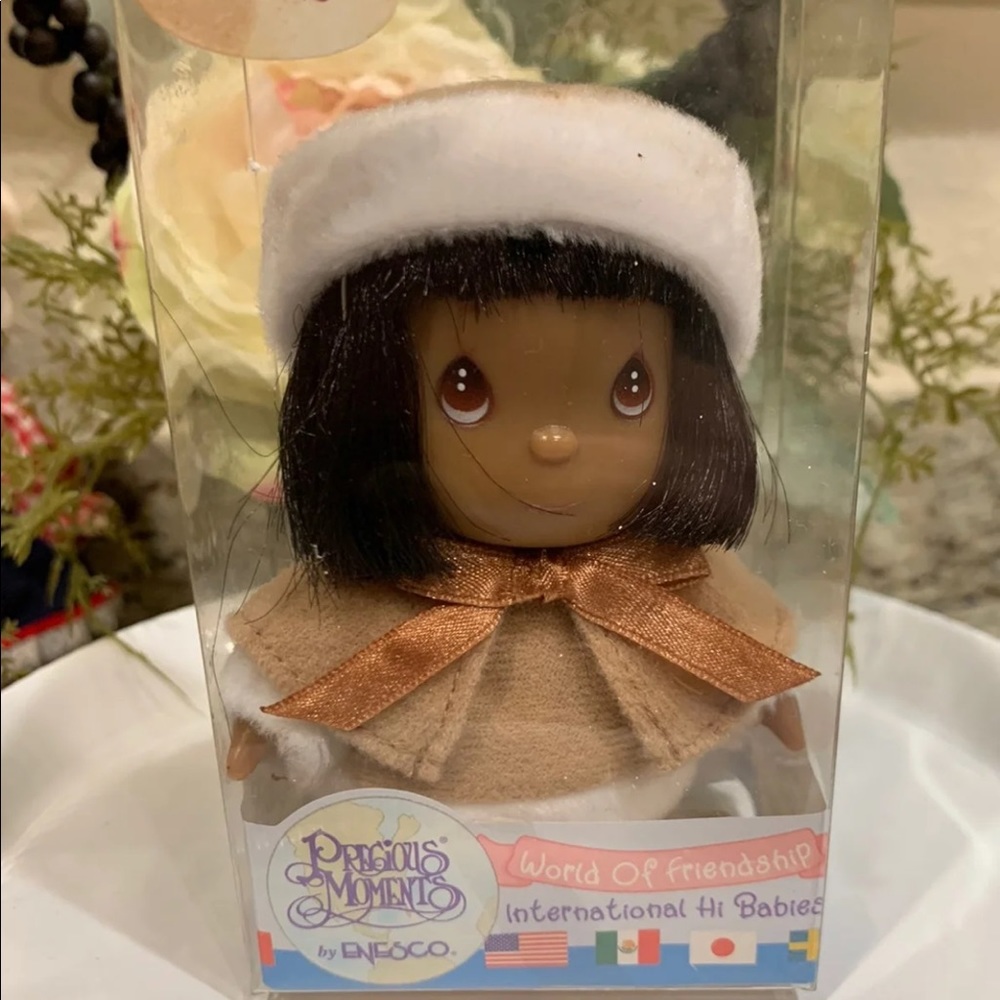 Precious Moments World of Friendship Int'l Hi Babies “Eskimo” Doll.